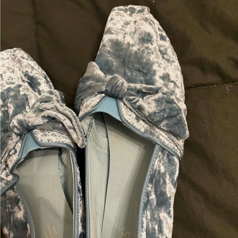 Tom’s green velvet flats NIB size 9 1/2 - Picture 5 of 6